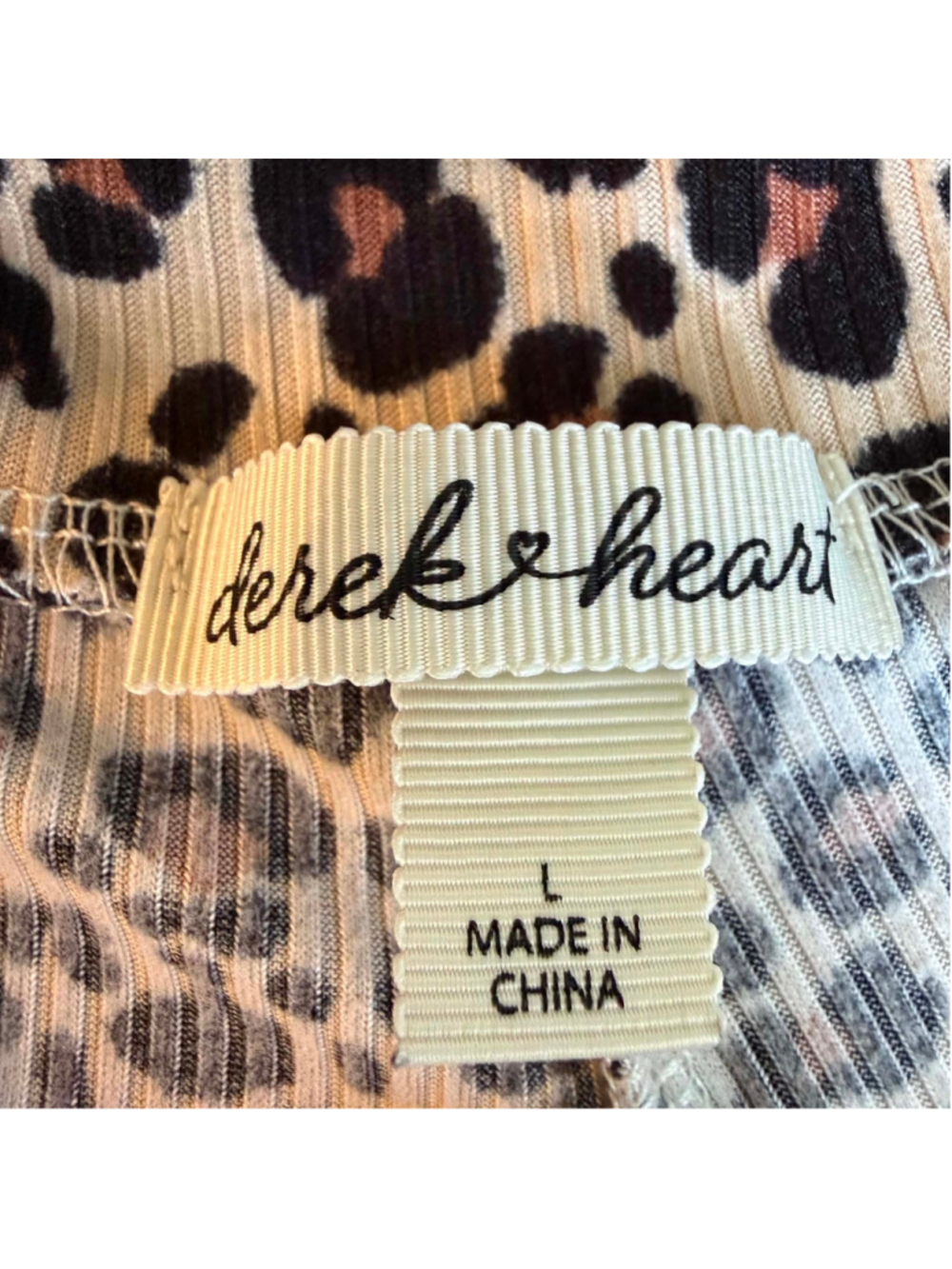 Women's Derek Heart Leopard Print Flare Pants Size L Beige Black - Picture 3 of 6